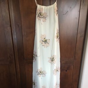White floral maxi dress
